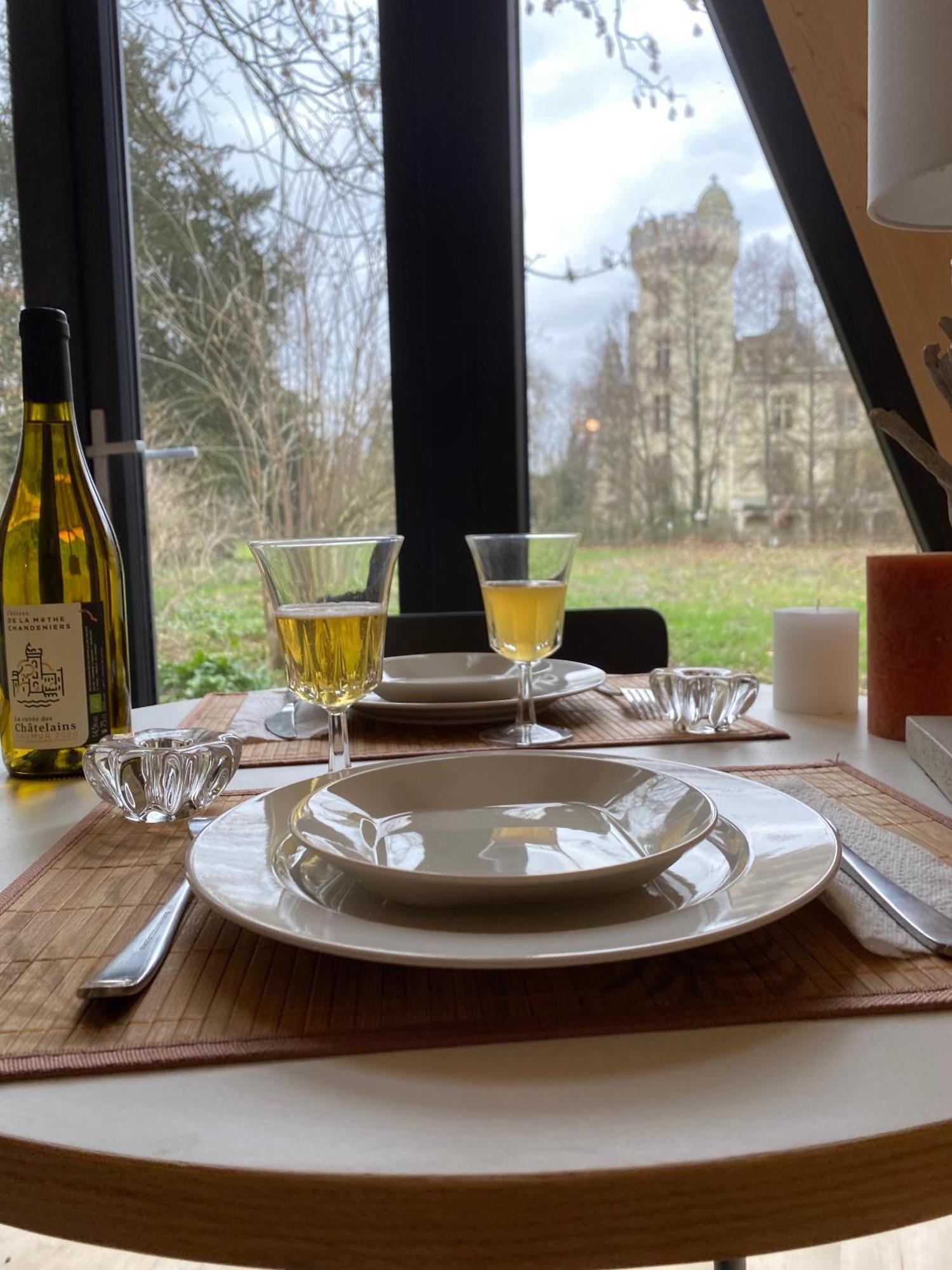 Ecolodges De Reve Dans Un Chateau De Conte De Fees Les-Trois-Moutiers Exteriör bild
