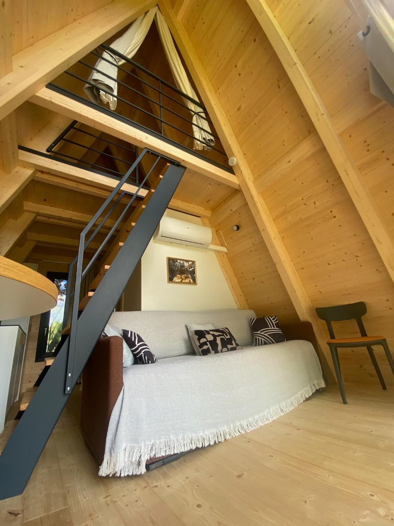 Ecolodges De Reve Dans Un Chateau De Conte De Fees Les-Trois-Moutiers Exteriör bild