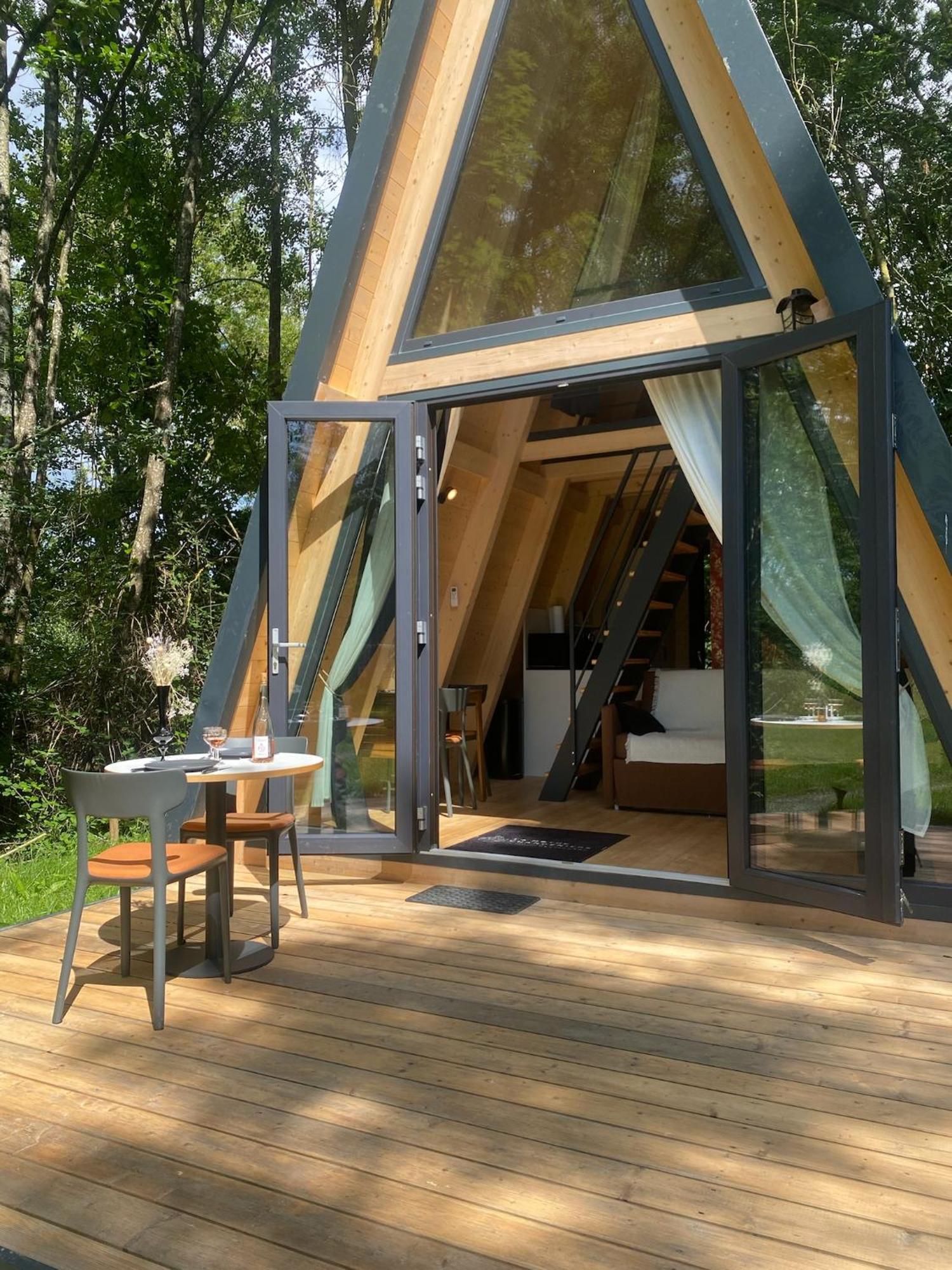 Ecolodges De Reve Dans Un Chateau De Conte De Fees Les-Trois-Moutiers Exteriör bild