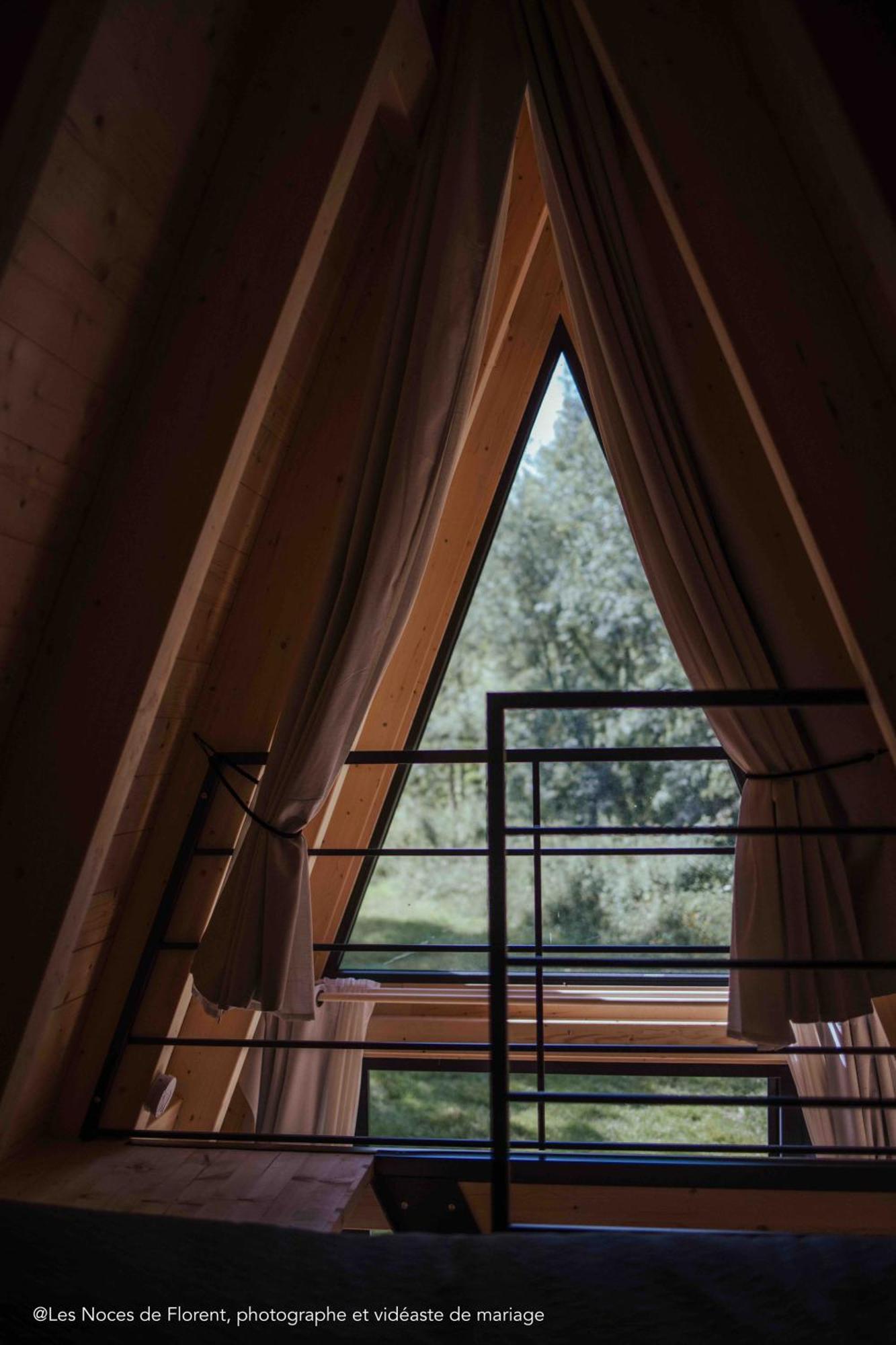Ecolodges De Reve Dans Un Chateau De Conte De Fees Les-Trois-Moutiers Exteriör bild